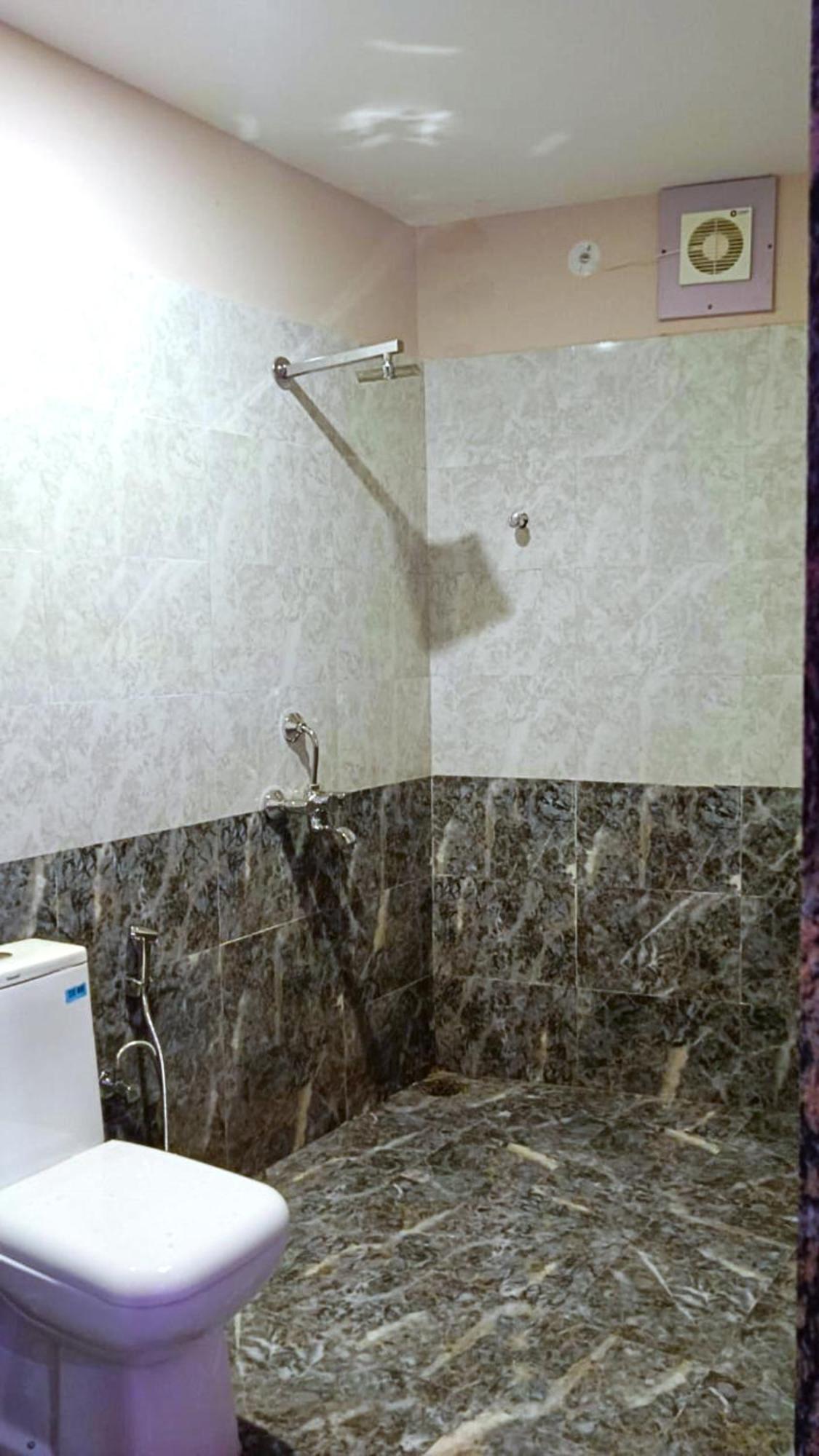 Hotel Kashi Inn Raj Ghat Varanasi Esterno foto