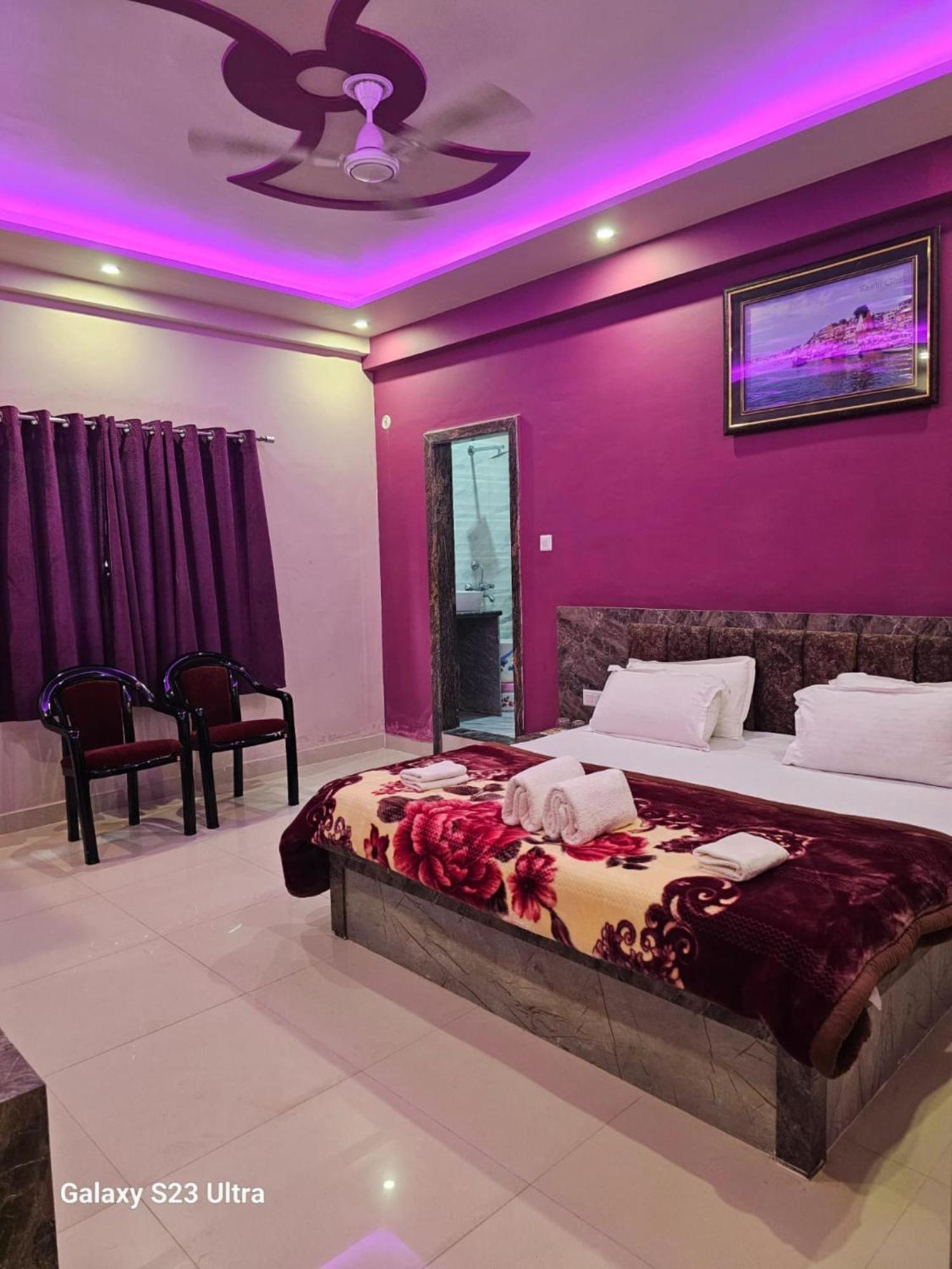Hotel Kashi Inn Raj Ghat Varanasi Esterno foto