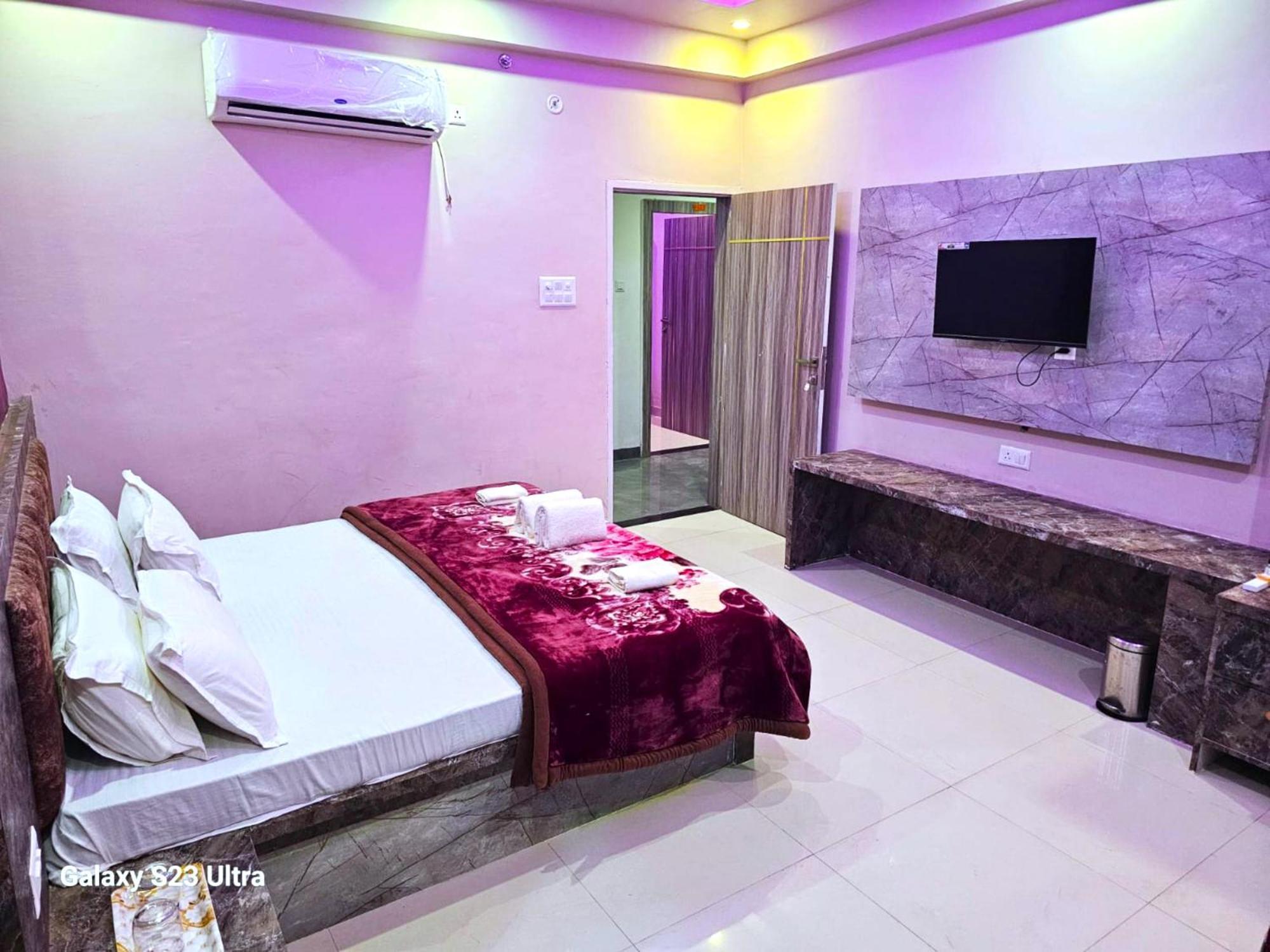 Hotel Kashi Inn Raj Ghat Varanasi Esterno foto